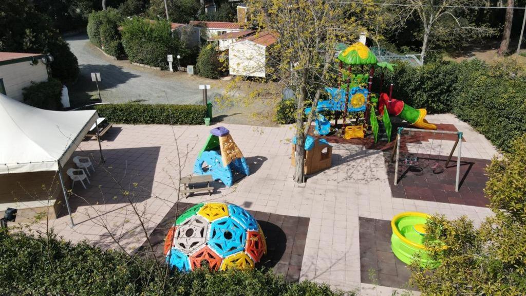 Camping Casa Di Caccia มารินา ดิ บิบโบนา ภายนอก รูปภาพ