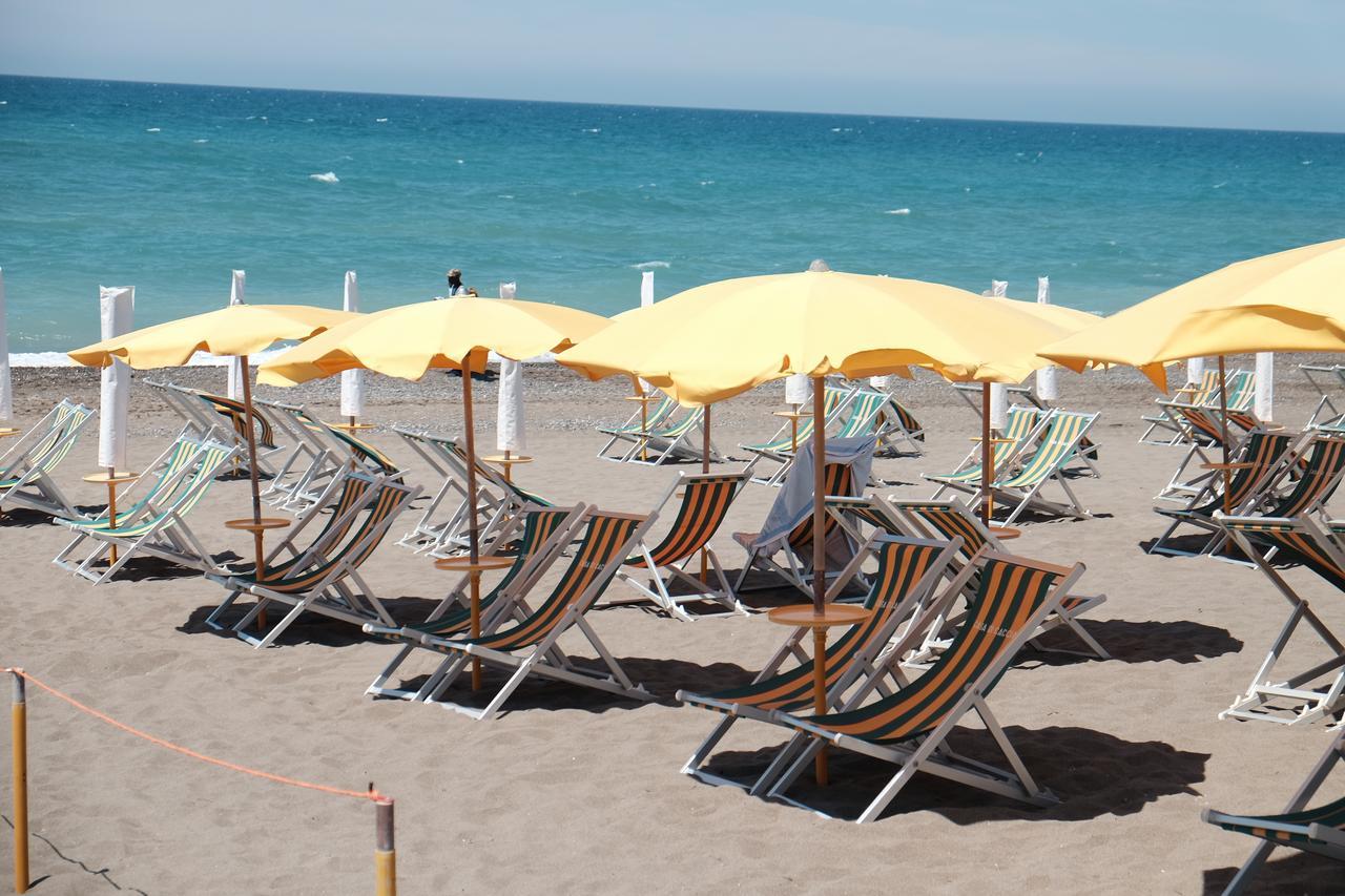 Camping Casa Di Caccia มารินา ดิ บิบโบนา ภายนอก รูปภาพ