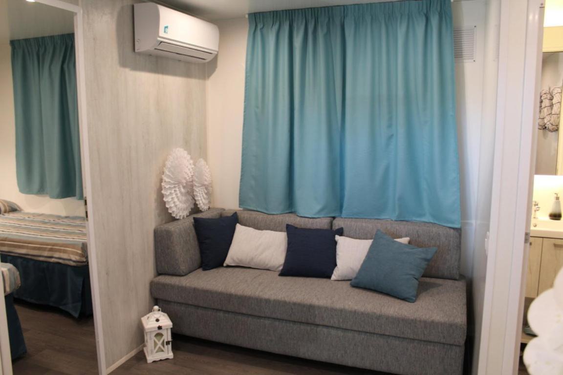 Camping Casa Di Caccia มารินา ดิ บิบโบนา ภายนอก รูปภาพ