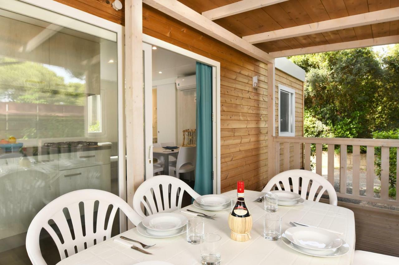 Camping Casa Di Caccia มารินา ดิ บิบโบนา ภายนอก รูปภาพ